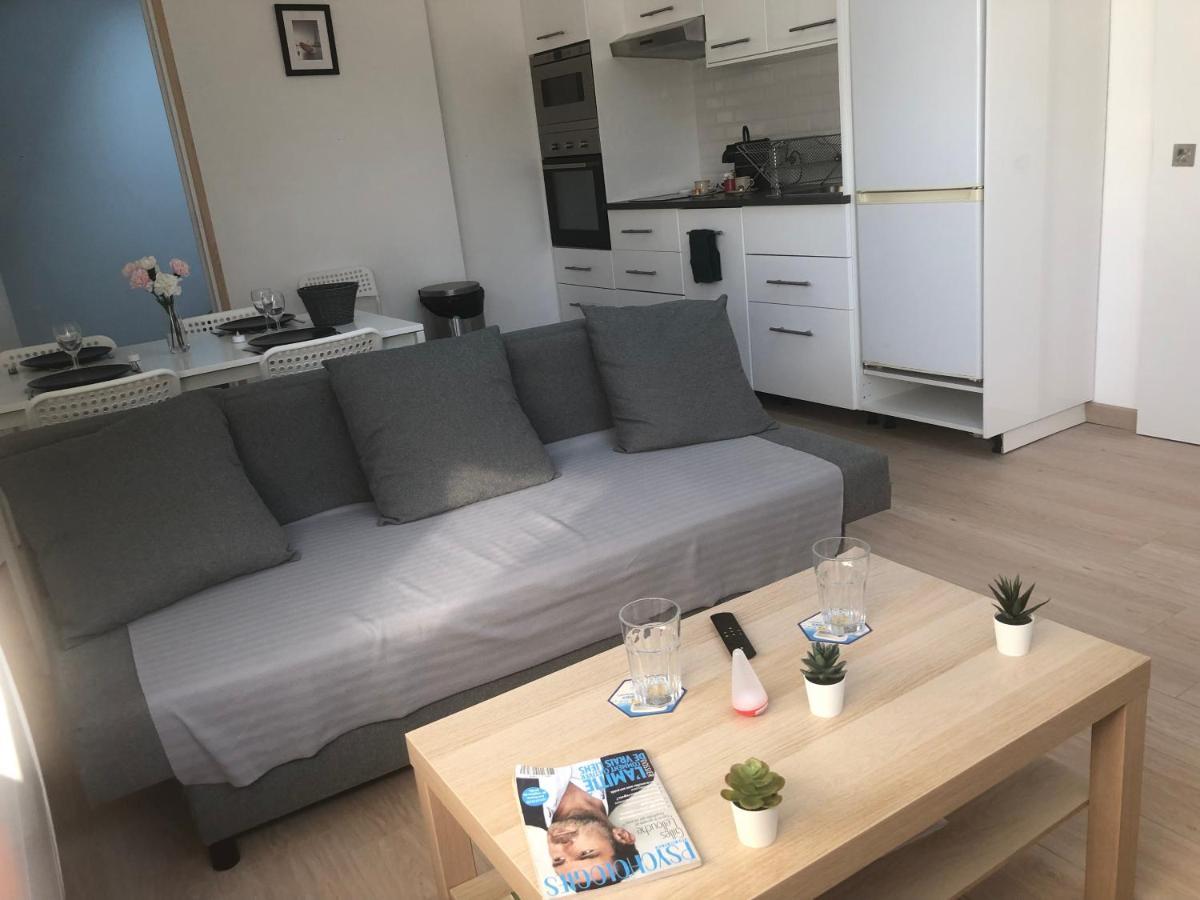 Appartement Paisible Proche Centre Ville Bron Exterior photo