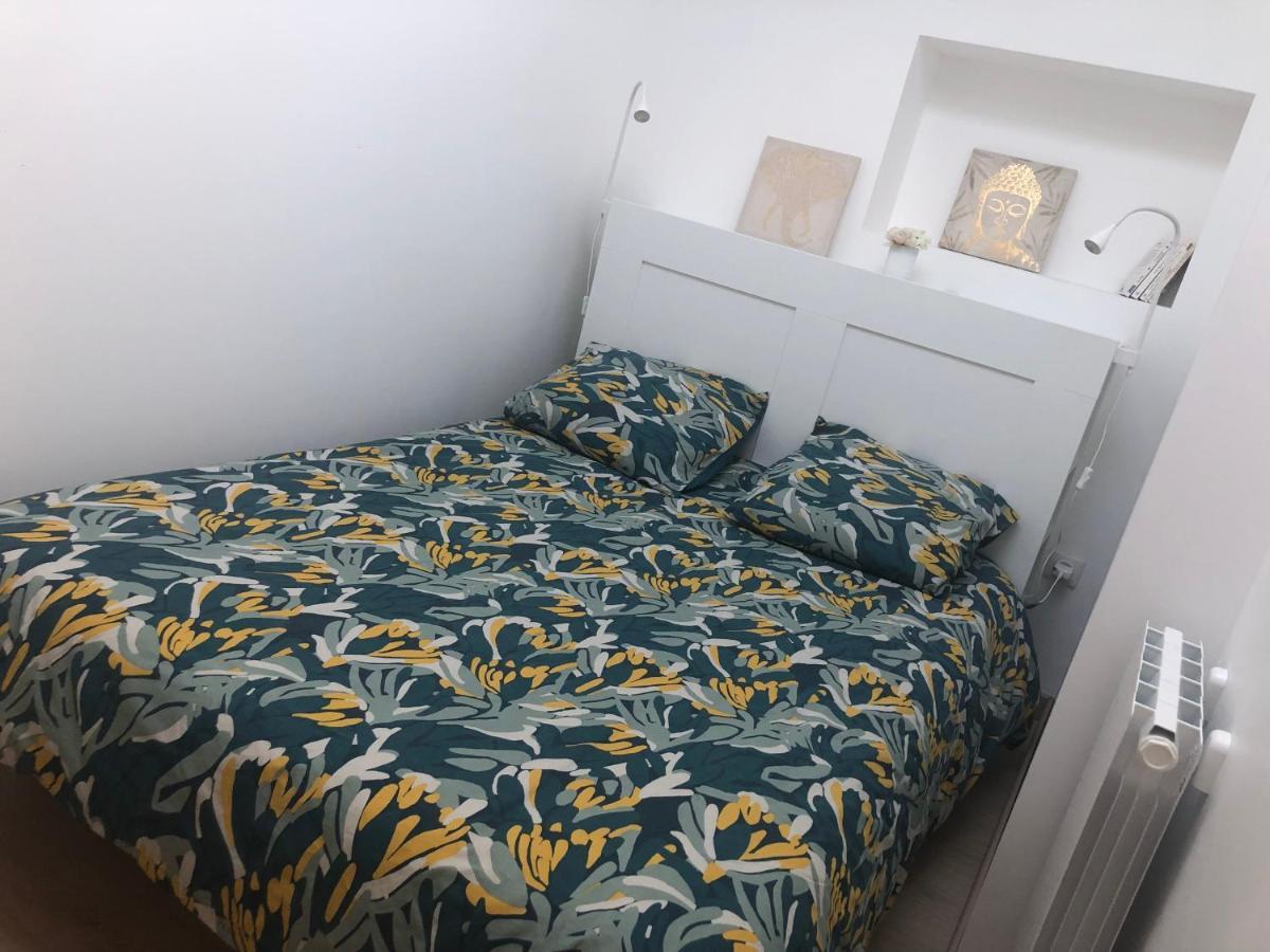 Appartement Paisible Proche Centre Ville Bron Exterior photo